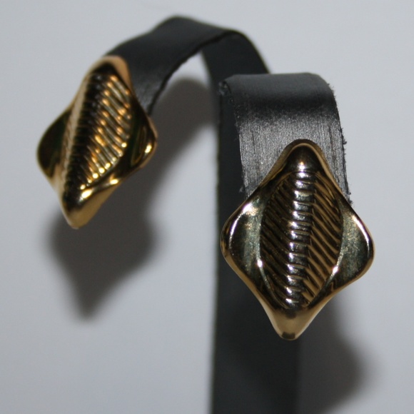 Vintage gold post earrings